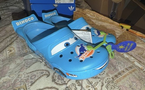 Crocs cars lighting - cars,